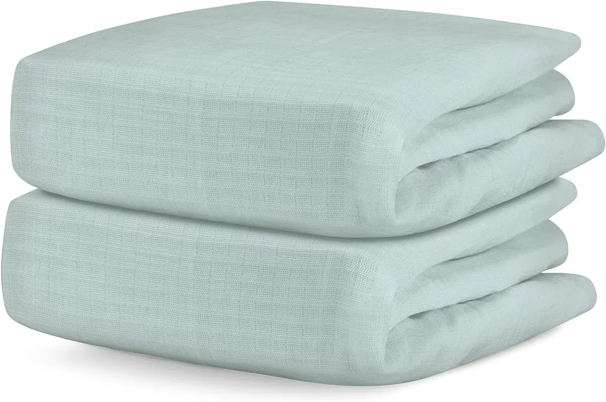 Newton Baby Lot de 2 draps-housses bio pour berceau – 100 % respirants et ultra doux, 100 % mousseline de coton biologique, sauge, convient à tous les berceaux standard