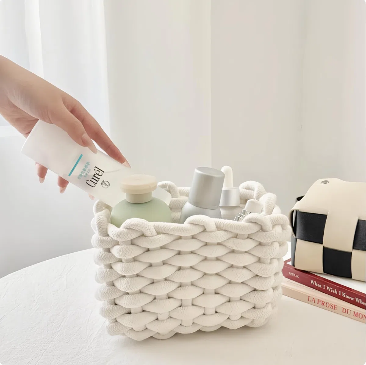 2 Pièces Panier Rangement Bébé Panier de Rangement en Corde de Coton Petit Panier Tressé Carré Paniers de Rangement à Langer Convient pour Chambre de Bébé, Chambre, Salon (Blanc)