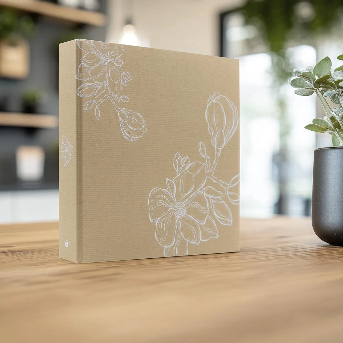 Album Photo pochettes Magnolia 200 photos 10x15 cm Marron clair Avec Espaces et 100 Pages pour Légender vos Souvenirs - Compatible 11,5x15 cm - Fabriqué en France